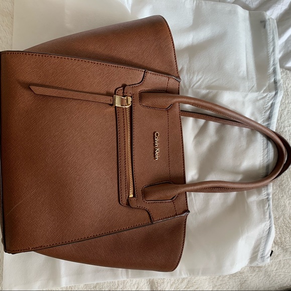 Calvin Klein purse - Picture 2 of 3